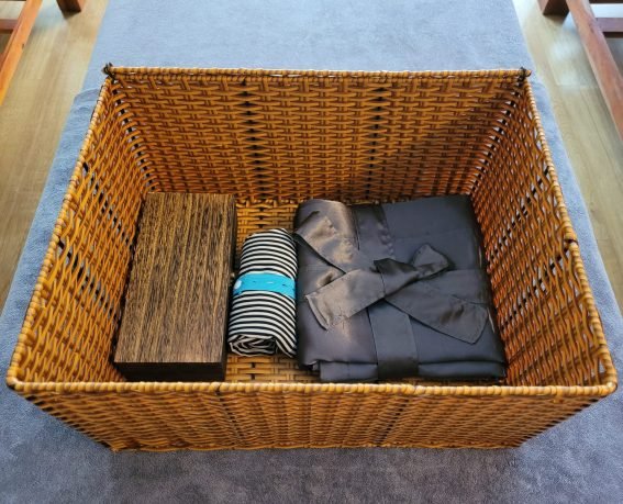 amenities-clothes
